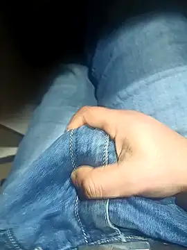 Snapshot of franko1987 chatting on January 10, 2025, 12:58 pm franko1987 online show from January 10, 2025, 12:58 pm