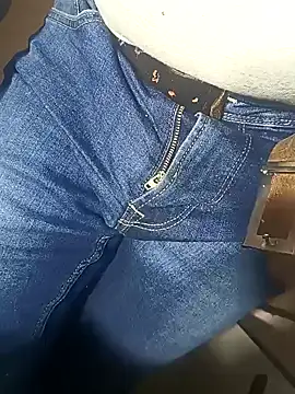 Snapshot of franko1987 chatting on February 4, 2025, 5:31 am franko1987 online show from February 4, 2025, 5:31 am