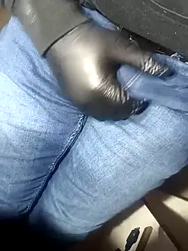 Snapshot of franko1987 chatting on February 4, 2025, 1:16 pm franko1987 online show from February 4, 2025, 1:16 pm