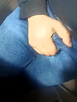 Snapshot of franko1987 chatting on February 18, 2025, 10:49 am franko1987 online show from February 18, 2025, 10:49 am