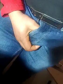 Snapshot of franko1987 chatting on March 2, 2025, 6:59 am franko1987 online show from March 2, 2025, 6:59 am