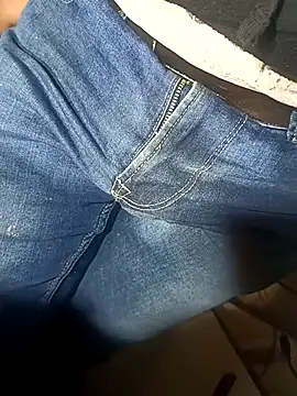 Snapshot of franko1987 chatting on March 4, 2025, 4:49 am franko1987 online show from March 4, 2025, 4:49 am