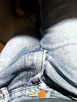 franko1987 online show from April 3, 2026, 4:43 am