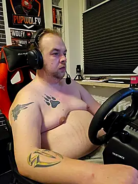 PupW0lfy online show from February 2, 2025, 6:10 pm