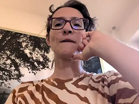 Milky hairy mommy online show from June 27, 2026, 2:44 pm