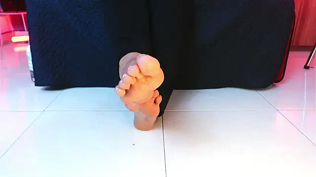 selena rogue online show from February 2, 2025, 9:45 pm