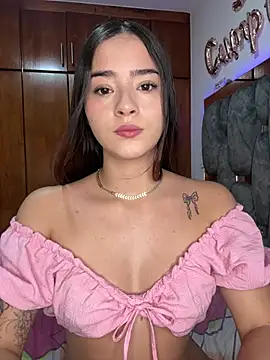 Veronica isaza   online show from May 14, 2026, 3:13 am