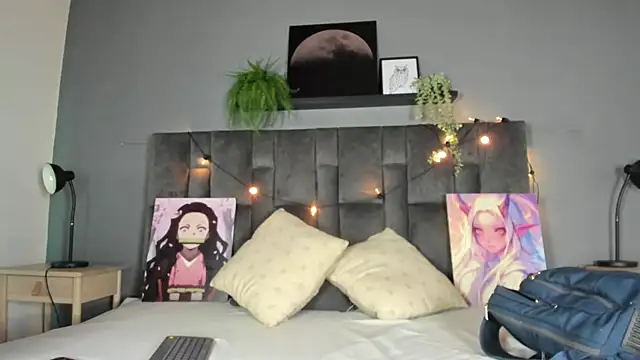 AmbarHills 1 online show from April 13, 2026, 11:37 am