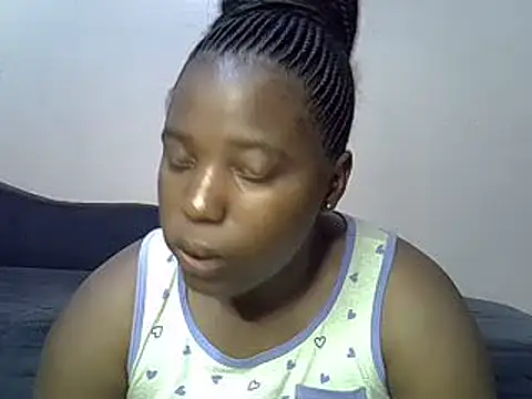 Snapshot of sweet_gal01 chatting on January 4, 2025, 12:27 am sweet gal01 online show from January 4, 2025, 12:27 am