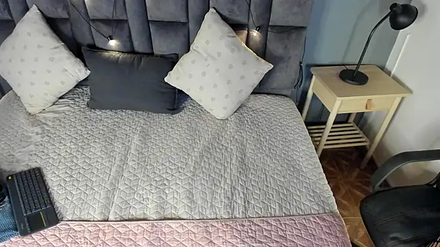 Snapshot of AbbyWathson chatting on March 5, 2026, 12:12 pm AbbyWathson online show from March 5, 2026, 12:12 pm