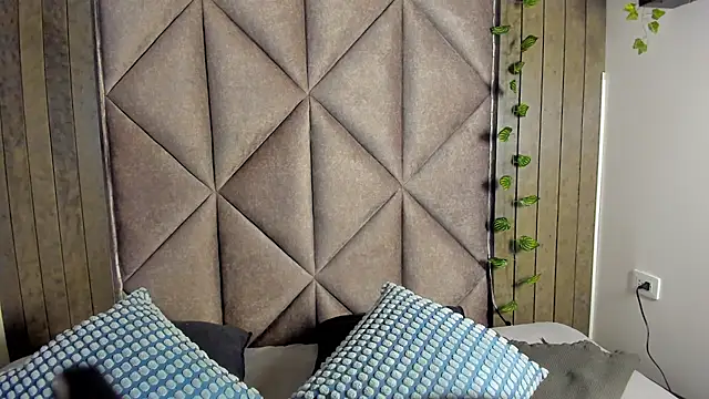 Snapshot of AbbyWathson chatting on March 31, 2026, 11:54 am AbbyWathson online show from March 31, 2026, 11:54 am