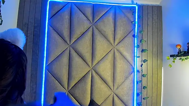 Snapshot of AbbyWathson chatting on April 6, 2026, 11:55 am AbbyWathson online show from April 6, 2026, 11:55 am