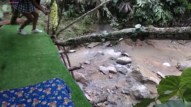 andreu mature online show from April 16, 2026, 9:39 pm