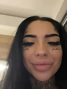 CreamyInkky  online show from January 12, 2025, 9:08 pm