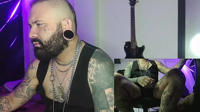 Snapshot of darkclothes chatting on December 30, 2024, 10:21 am darkclothes online show from December 30, 2024, 10:21 am