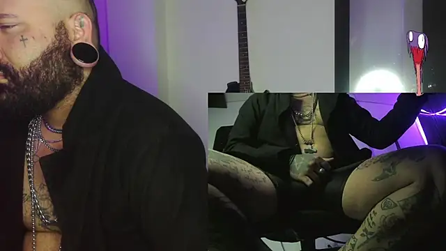 Snapshot of darkclothes chatting on December 31, 2024, 4:38 am darkclothes online show from December 31, 2024, 4:38 am