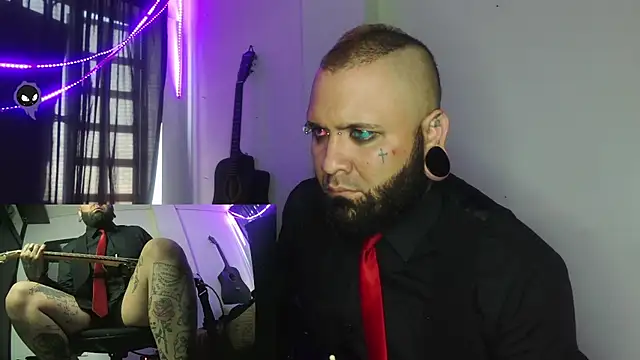 Snapshot of darkclothes chatting on January 1, 2025, 4:39 pm darkclothes online show from January 1, 2025, 4:39 pm