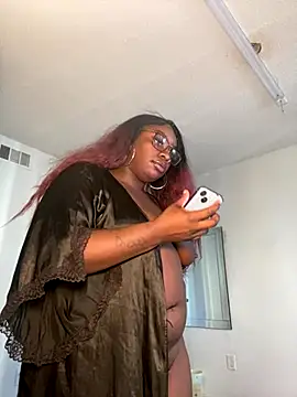 LillShayy online show from October 12, 2025, 3:00 pm