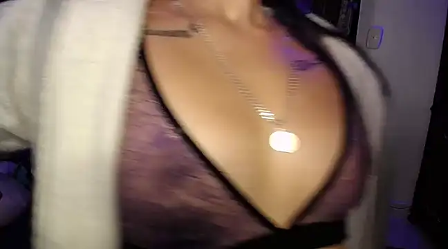 Snapshot of iam_valery chatting on December 28, 2024, 3:47 am iam valery online show from December 28, 2024, 3:47 am