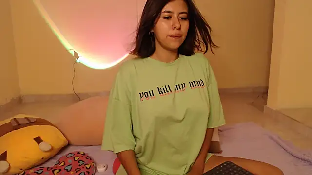 Snapshot of _maiahairy_ chatting on December 7, 2024, 10:17 pm  maiahairy  online show from December 7, 2024, 10:17 pm