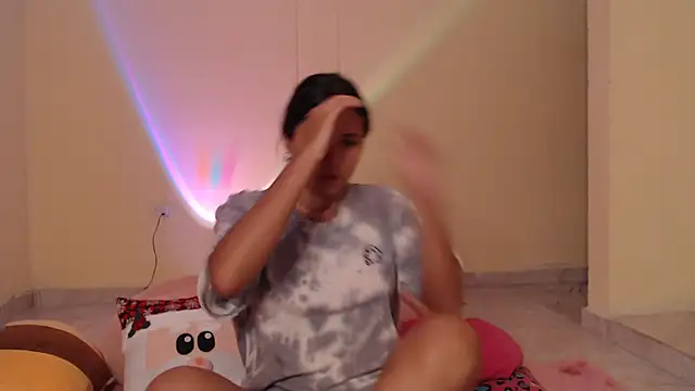 Snapshot of _maiahairy_ chatting on December 10, 2024, 10:47 pm  maiahairy  online show from December 10, 2024, 10:47 pm