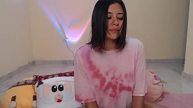 Snapshot of _maiahairy_ chatting on December 14, 2024, 12:11 am  maiahairy  online show from December 14, 2024, 12:11 am