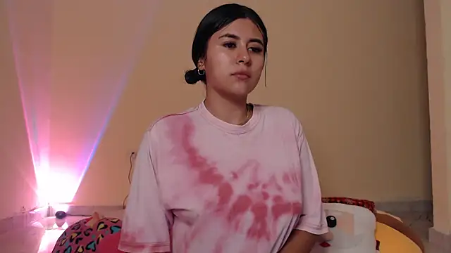 Snapshot of _maiahairy_ chatting on December 26, 2024, 11:03 pm  maiahairy  online show from December 26, 2024, 11:03 pm