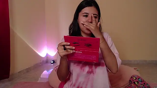 Snapshot of _maiahairy_ chatting on January 29, 2025, 1:17 pm  maiahairy  online show from January 29, 2025, 1:17 pm