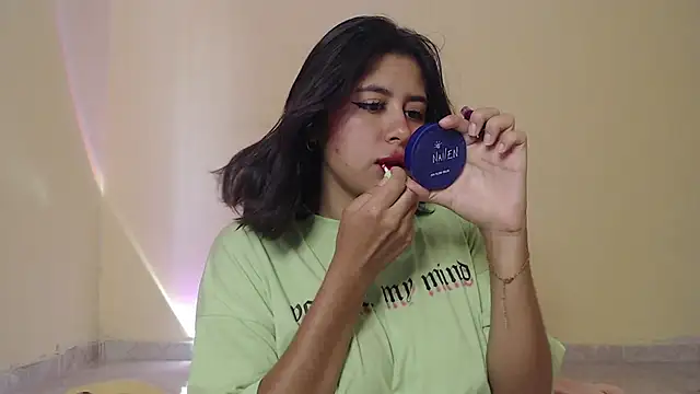 Snapshot of _maiahairy_ chatting on February 20, 2025, 1:19 pm  maiahairy  online show from February 20, 2025, 1:19 pm