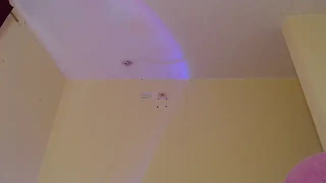 Snapshot of _maiahairy_ chatting on March 18, 2025, 4:15 pm  maiahairy  online show from March 18, 2025, 4:15 pm