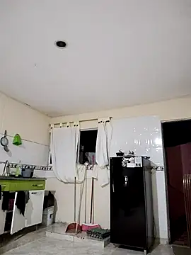 Snapshot of _maiahairy_ chatting on November 2, 2025, 11:07 pm  maiahairy  online show from November 2, 2025, 11:07 pm