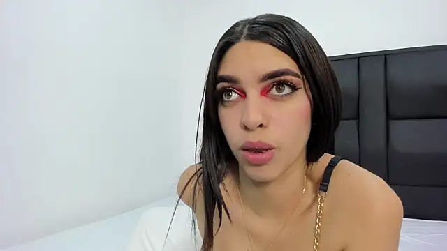 Snapshot of IsabellaTayllor chatting on January 9, 2025, 8:33 pm IsabellaTayllor online show from January 9, 2025, 8:33 pm