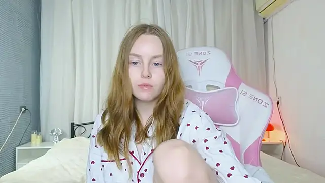 Snapshot of Wild__flowers chatting on September 29, 2025, 11:20 pm Wild  flowers online show from September 29, 2025, 11:20 pm