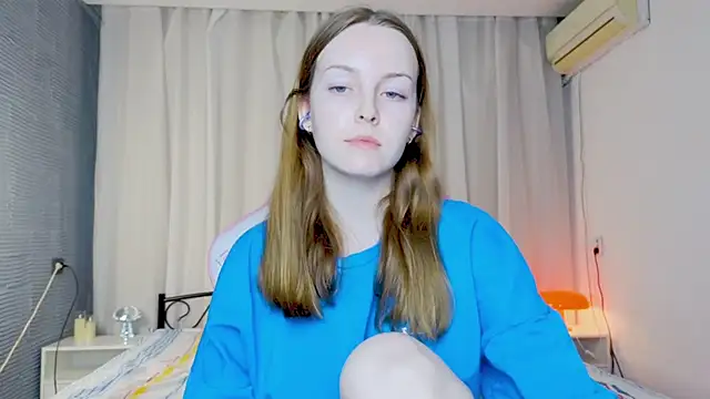 Snapshot of Wild__flowers chatting on October 11, 2025, 10:47 am Wild  flowers online show from October 11, 2025, 10:47 am