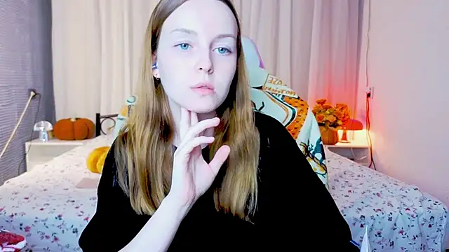 Snapshot of Wild__flowers chatting on October 24, 2025, 6:59 pm Wild  flowers online show from October 24, 2025, 6:59 pm