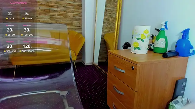 AishaRouhi online show from October 10, 2025, 4:00 am