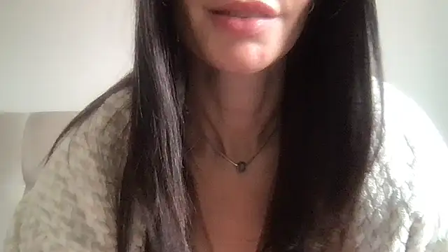 paolajonez online show from February 7, 2026, 1:15 pm