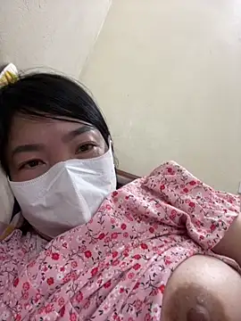 Hachi Sweetbabie  online show from March 6, 2026, 5:48 am