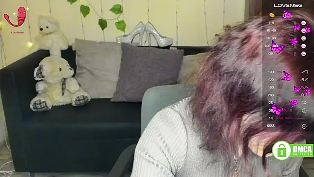 Snapshot of Muse_kitty_jenia chatting on February 9, 2025, 9:28 pm Muse kitty jenia online show from February 9, 2025, 9:28 pm