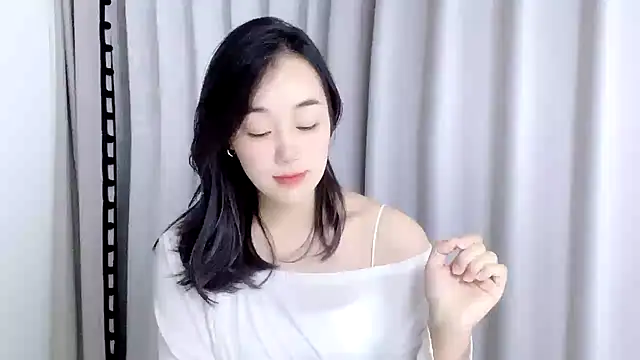 cloud8822 online show from November 12, 2025, 2:50 pm