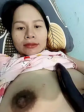Snapshot of Baby-ladyass20 chatting on December 22, 2024, 2:39 am Baby-ladyass20 online show from December 22, 2024, 2:39 am