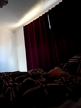 Snapshot of PAULMAXLEO chatting on March 4, 2026, 9:26 am PAULMAXLEO online show from March 4, 2026, 9:26 am