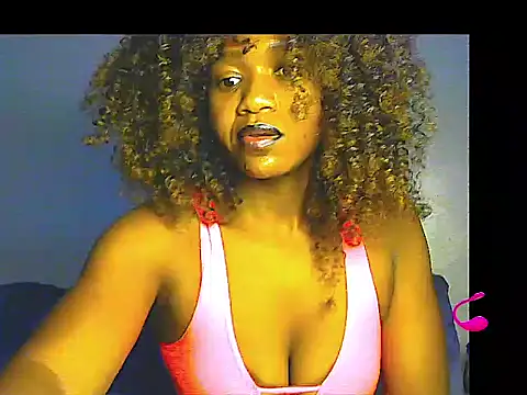 Snapshot of lilylovexx chatting on February 14, 2026, 5:37 am lilylovexx online show from February 14, 2026, 5:37 am