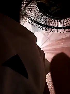 trieungoclnt online show from October 30, 2025, 6:19 pm