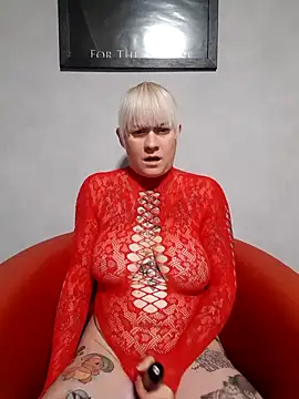 poussichienne online show from October 28, 2025, 4:20 pm