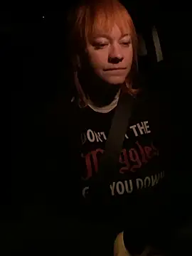 poussichienne online show from March 20, 2026, 4:17 am