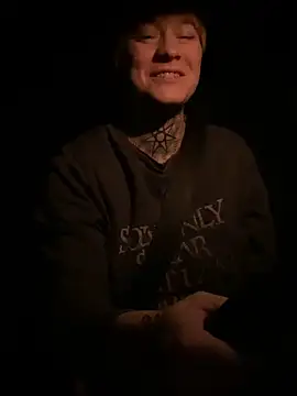 poussichienne online show from April 4, 2026, 4:11 am