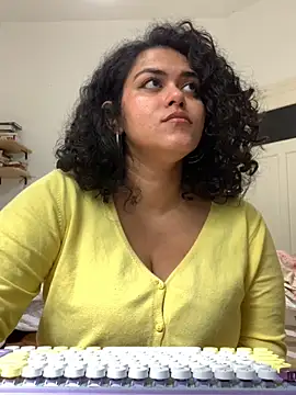 Snapshot of Curvydesifromgermany chatting on September 9, 2025, 8:36 am Curvydesifromgermany online show from September 9, 2025, 8:36 am