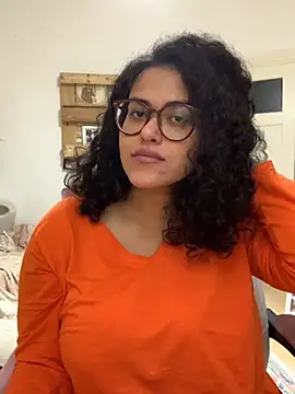 Snapshot of Curvydesifromgermany chatting on October 29, 2025, 3:03 pm Curvydesifromgermany online show from October 29, 2025, 3:03 pm