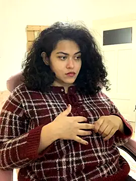 Snapshot of Curvydesifromgermany chatting on November 3, 2025, 5:52 am Curvydesifromgermany online show from November 3, 2025, 5:52 am